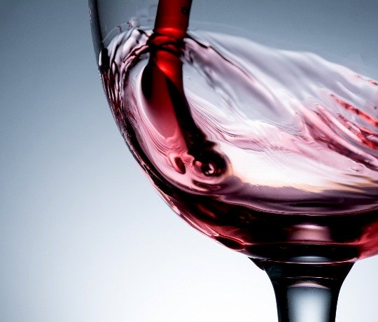 The Coachmakers Arms, Newport Pagnell, Best Pub Red wine being poured into a wine glass